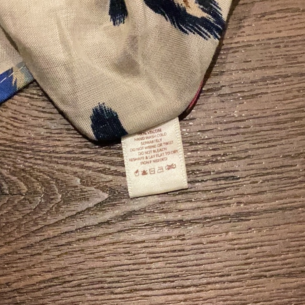 Do Everything in Love colorful Pre loved Kimono Cardigan with Tassels - Picture 7 of 7
